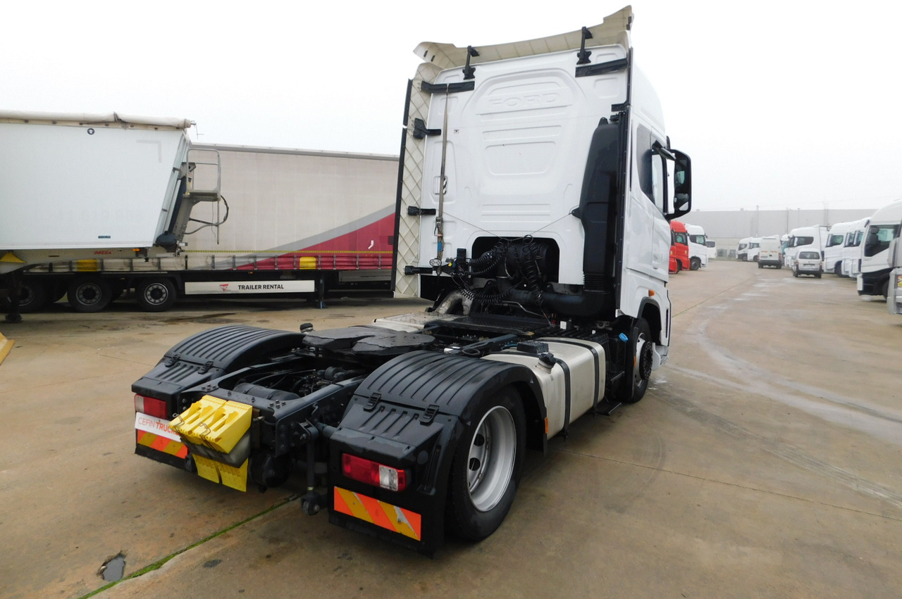 Ford F max ll 4x2 scab e6 12tx2620 - شاحنة جرار: صور 3 Ford F max ll 4x2 scab e6 12tx2620 - شاحنة جرار: صور 3