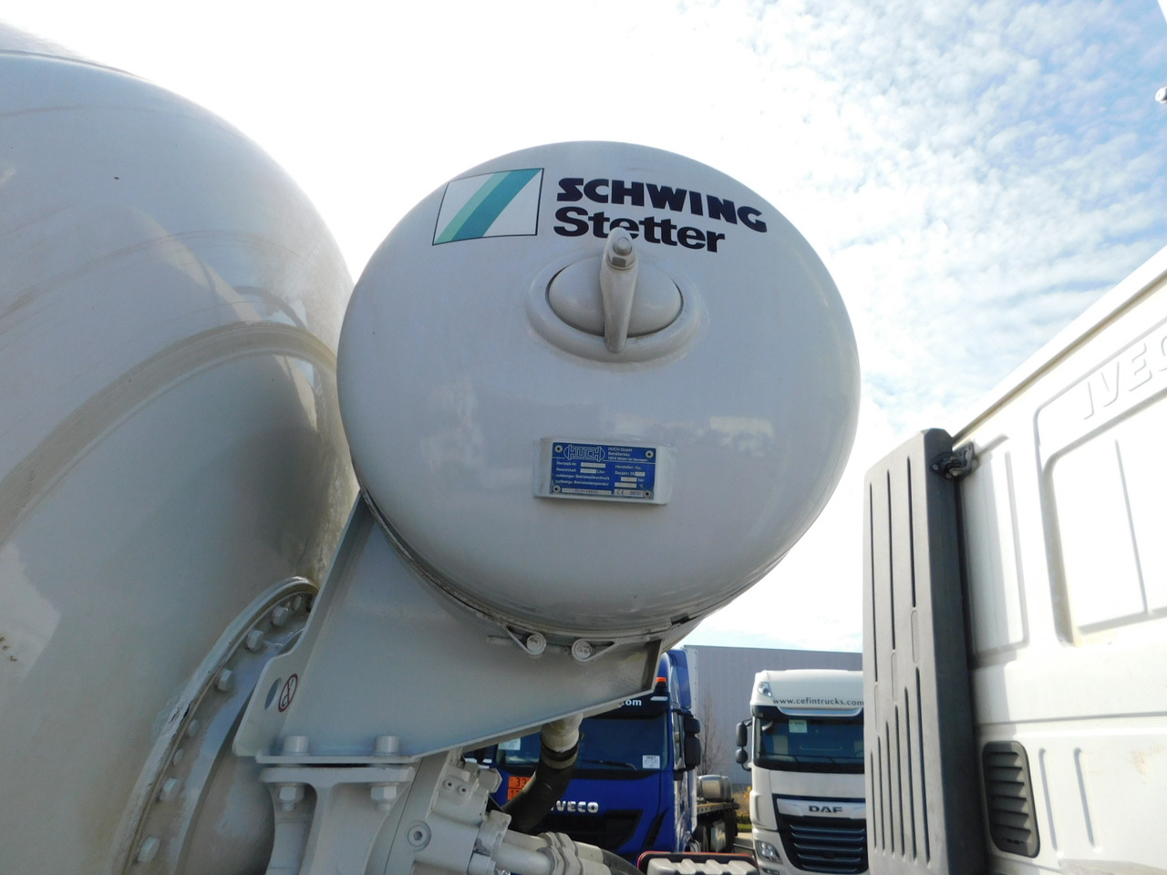 شاحنة خلاطة خرسانة Iveco Ad340x: صور 8