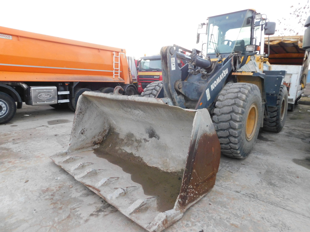 Komatsu Wa250pz 5 - اللودر بعجل: صور 1 Komatsu Wa250pz 5 - اللودر بعجل: صور 1