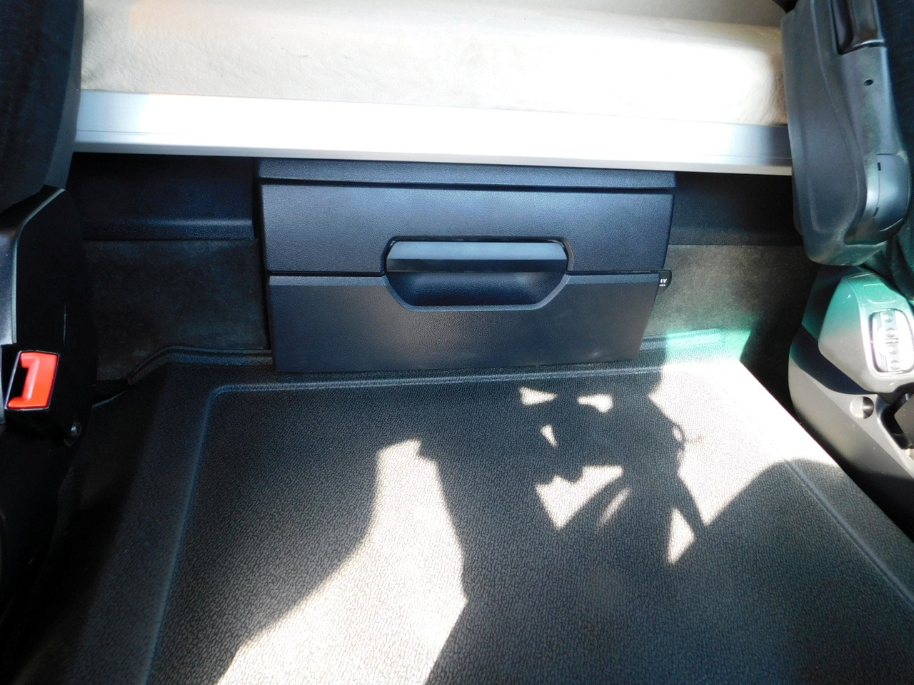 شاحنة جرار Mercedes Actros 1840: صور 8 شاحنة جرار Mercedes Actros 1840: صور 8