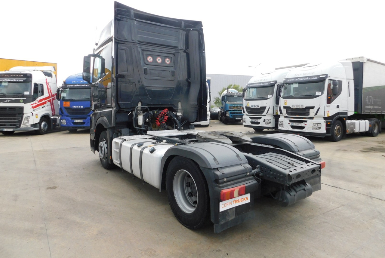 Mercedes Actros - شاحنة جرار: صور 4 Mercedes Actros - شاحنة جرار: صور 4