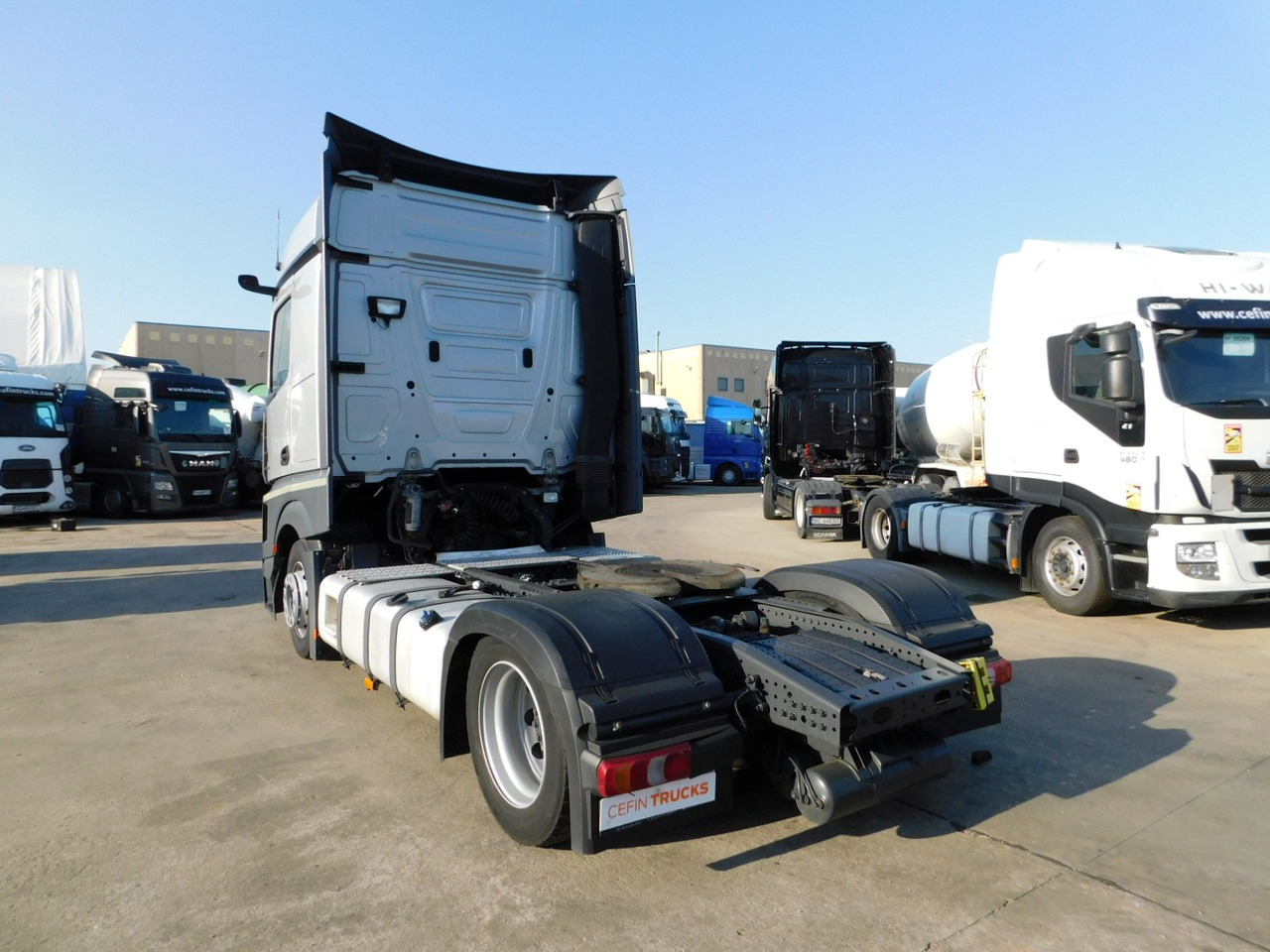 Mercedes Actros - شاحنة جرار: صور 4 Mercedes Actros - شاحنة جرار: صور 4