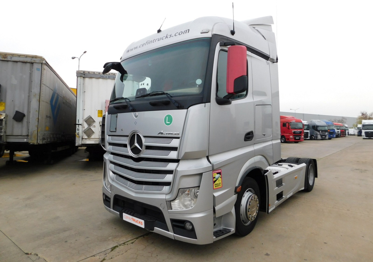 Mercedes Actros - شاحنة جرار: صور 1 Mercedes Actros - شاحنة جرار: صور 1