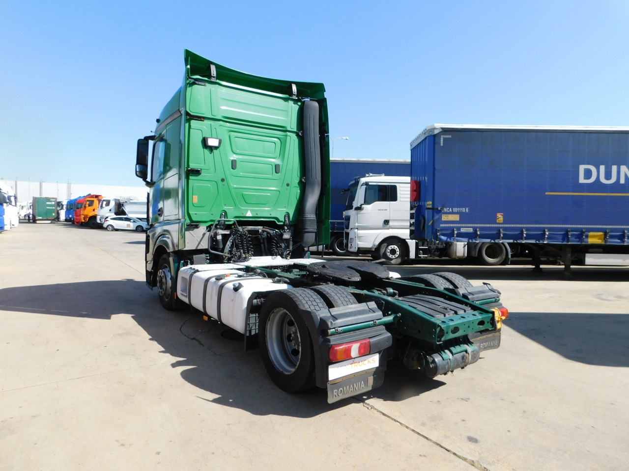 Mercedes Actros - شاحنة جرار: صور 4 Mercedes Actros - شاحنة جرار: صور 4