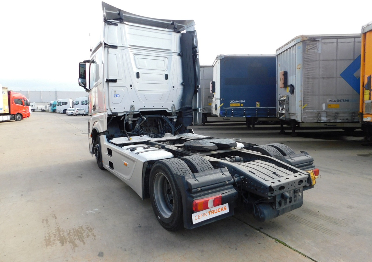 Mercedes Actros - شاحنة جرار: صور 4 Mercedes Actros - شاحنة جرار: صور 4