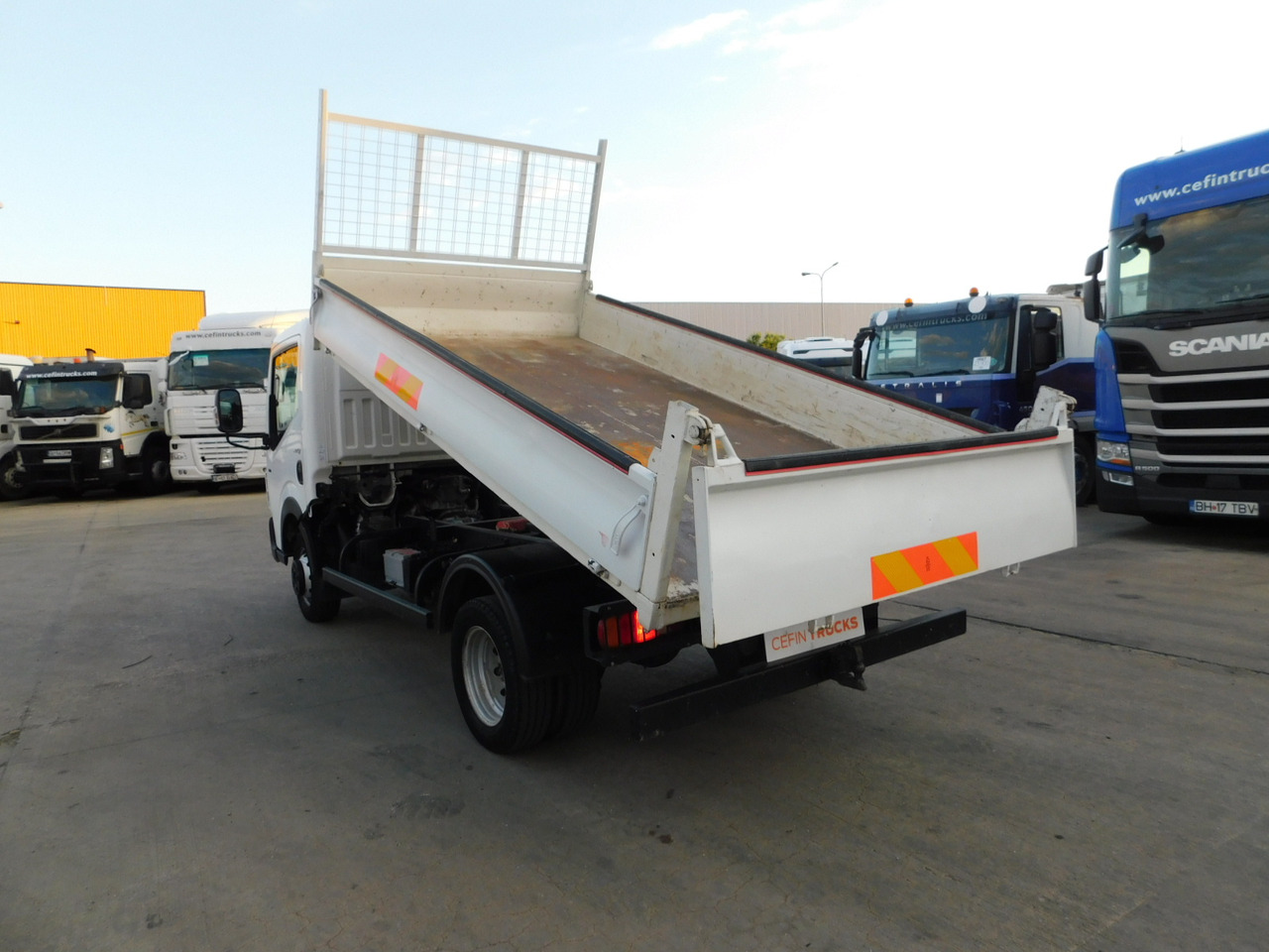 Renault Maxity - قلابات: صور 4 Renault Maxity - قلابات: صور 4