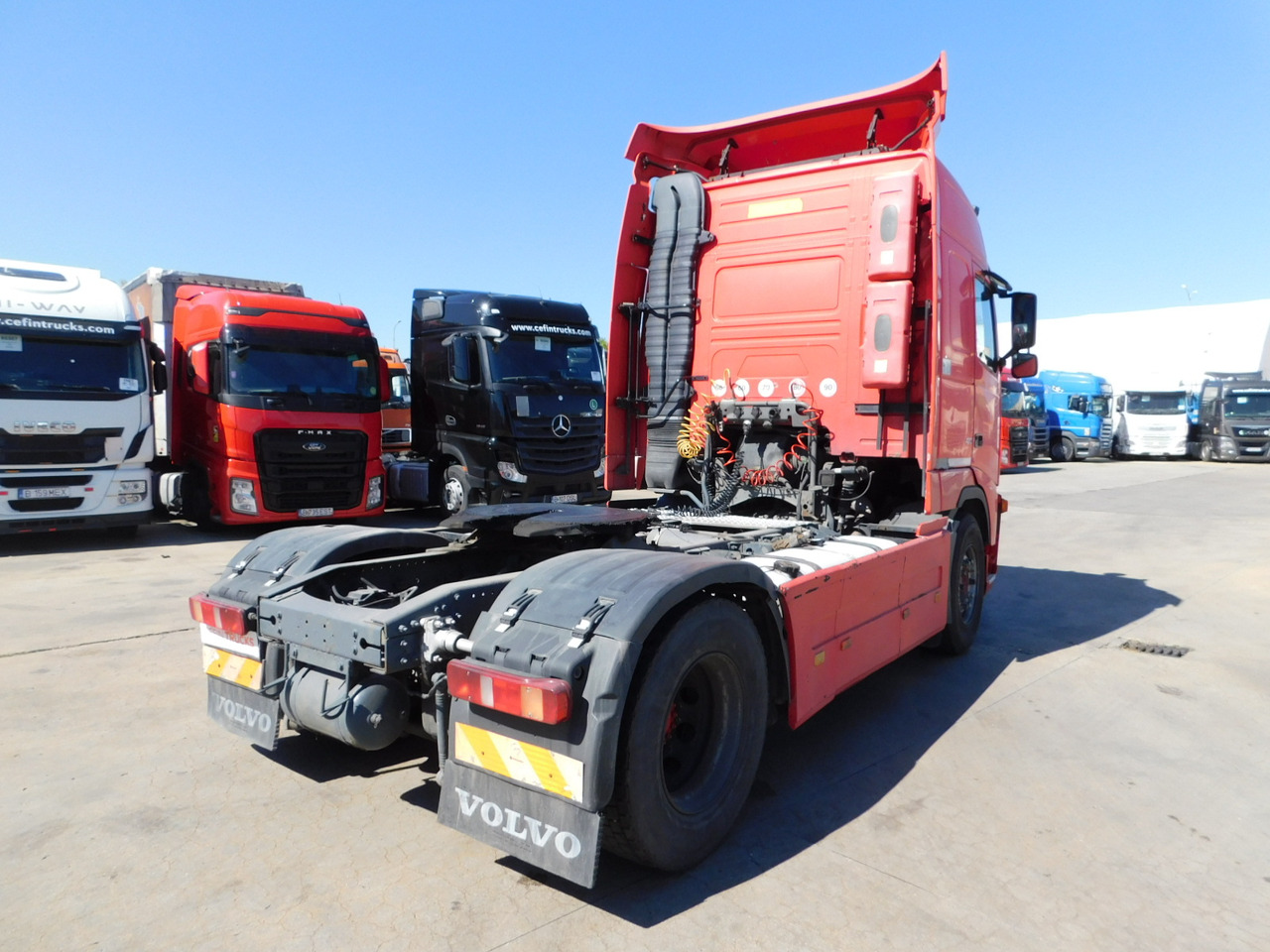 Volvo Fh 12 420 fh42 tb - شاحنة جرار: صور 3 Volvo Fh 12 420 fh42 tb - شاحنة جرار: صور 3