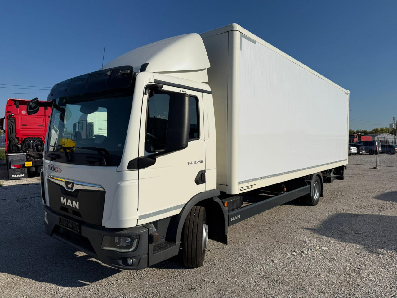 MAN TGL 12.250 4x2 BL Euro6 Klima AHK Luftfeder - الشاحنات الصغيرة صندوق مغلق: صور 1 MAN TGL 12.250 4x2 BL Euro6 Klima AHK Luftfeder - الشاحنات الصغيرة صندوق مغلق: صور 1
