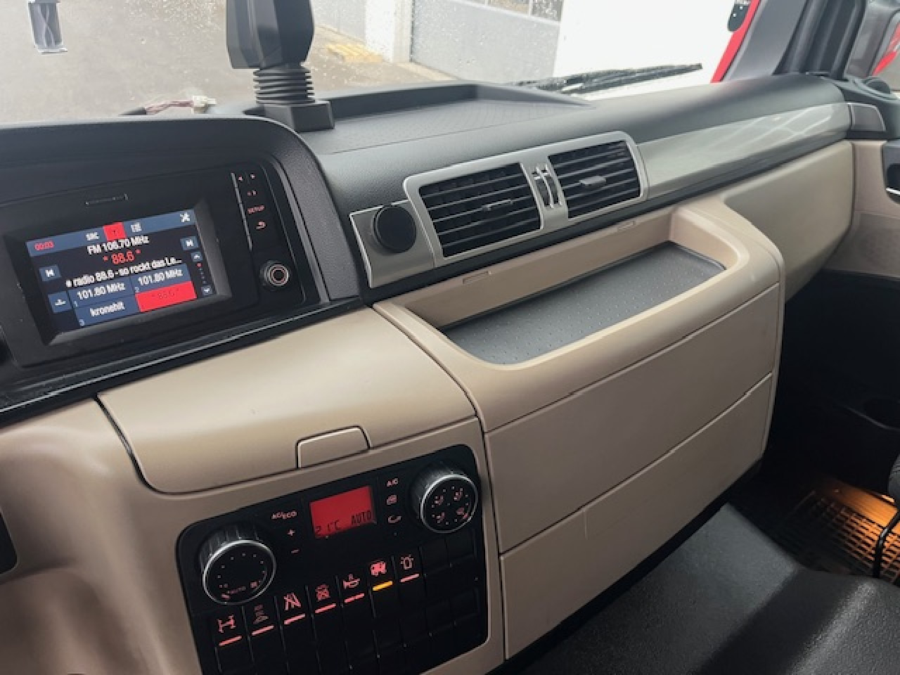 MAN TGM 18.320 4x2 BL Euro6 Klima Luftfeder - شاحنة ستارة: صور 3 MAN TGM 18.320 4x2 BL Euro6 Klima Luftfeder - شاحنة ستارة: صور 3