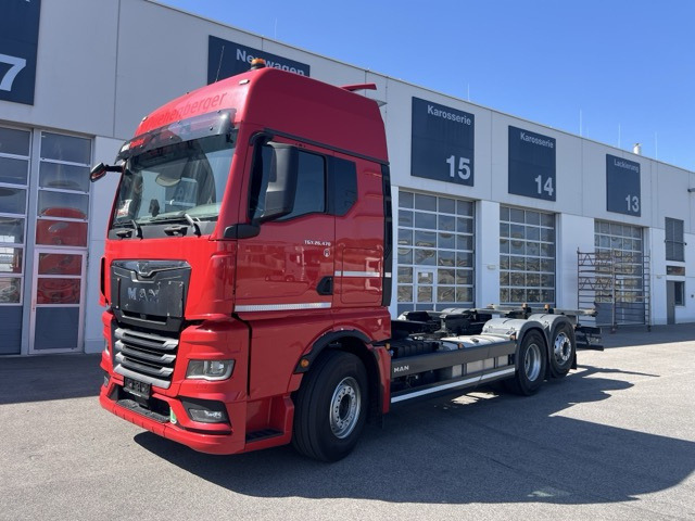 MAN TGX 26.470 6x2-4 LL - neu bereift Euro6 Intarder - شاحنات الحاويات / جسم علوي قابل للتغيير شاحنة: صور 1 MAN TGX 26.470 6x2-4 LL - neu bereift Euro6 Intarder - شاحنات الحاويات / جسم علوي قابل للتغيير شاحنة: صور 1