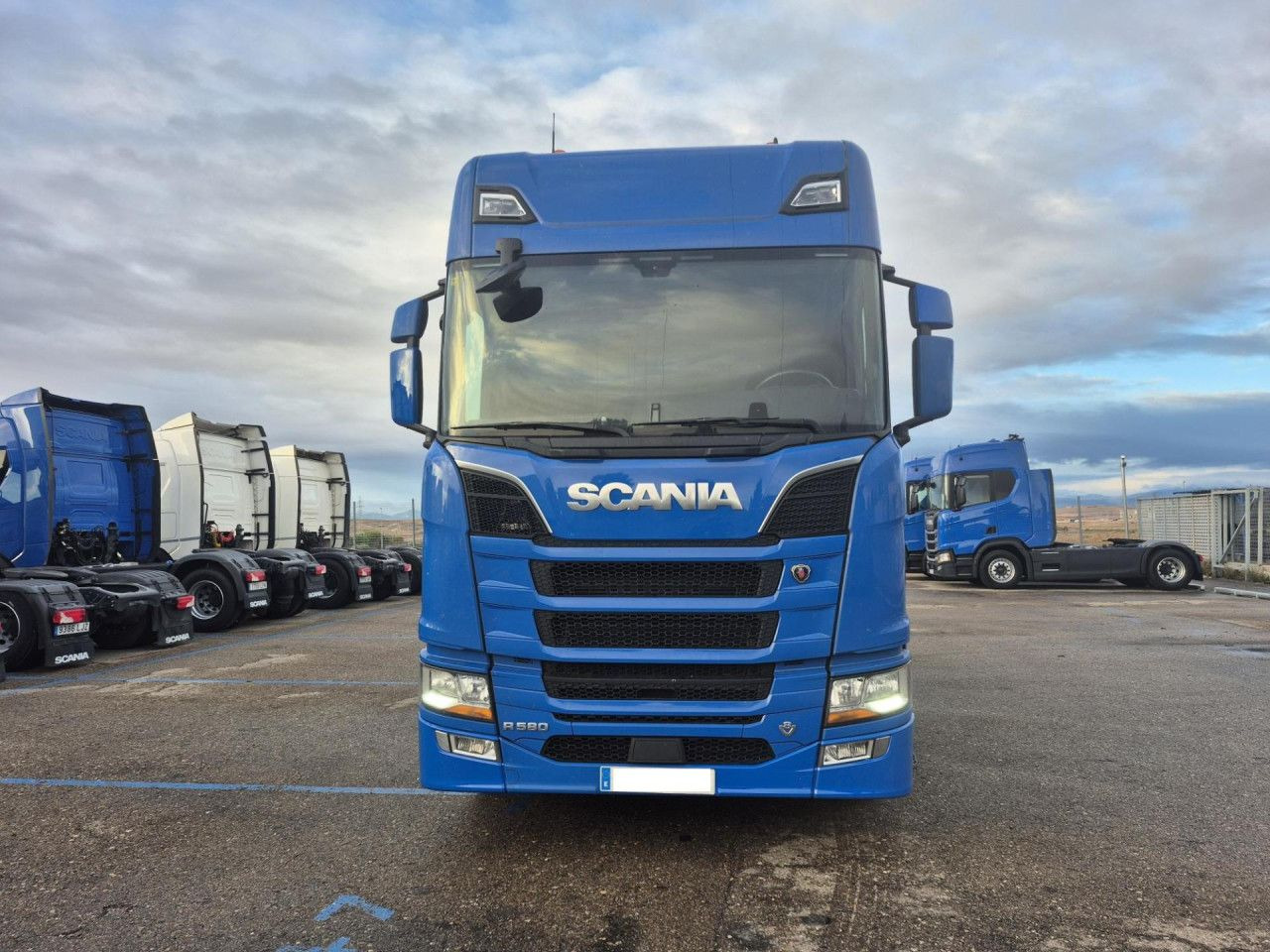 Scania R 580 - شاحنة جرار: صور 1 Scania R 580 - شاحنة جرار: صور 1