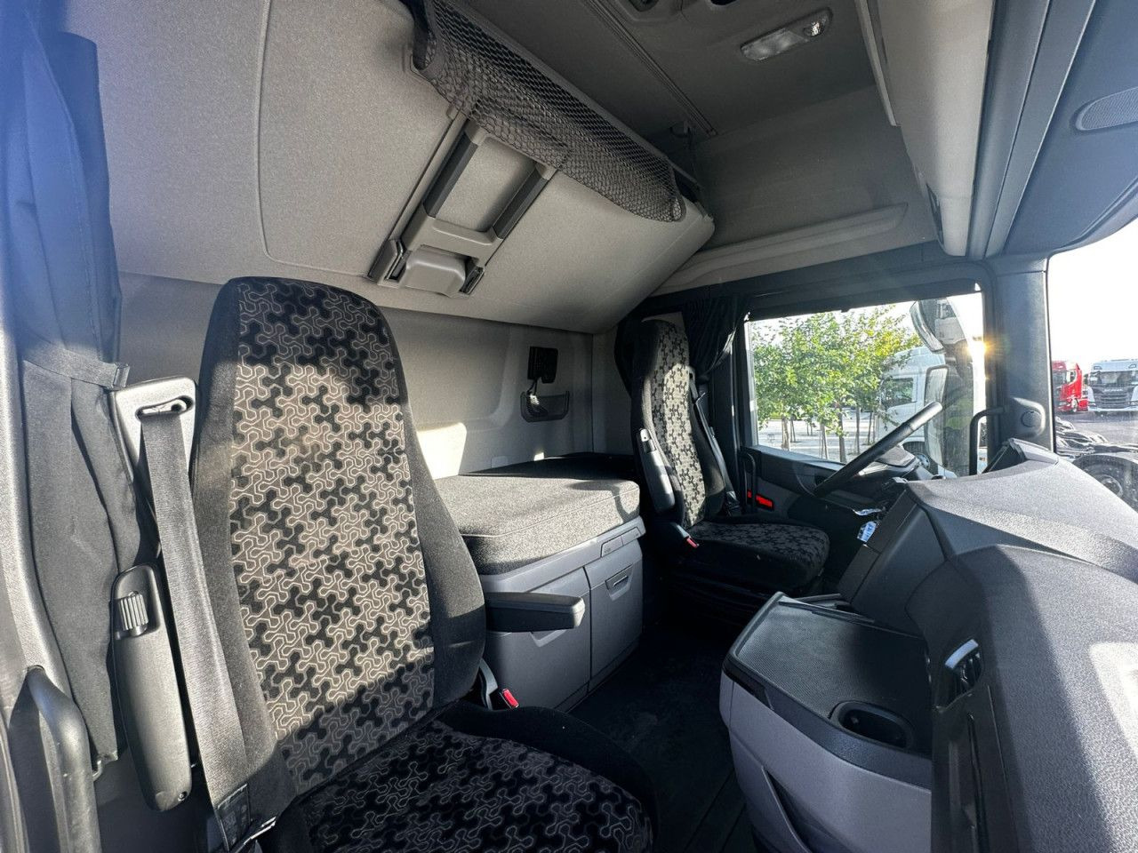 Scania S 500 - شاحنة جرار: صور 5 Scania S 500 - شاحنة جرار: صور 5