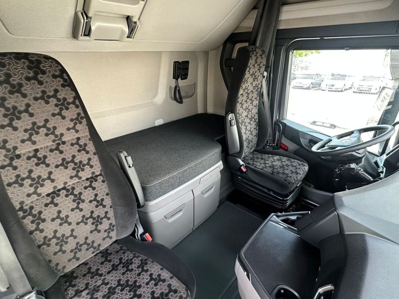 Scania S 500 - شاحنة جرار: صور 1 Scania S 500 - شاحنة جرار: صور 1