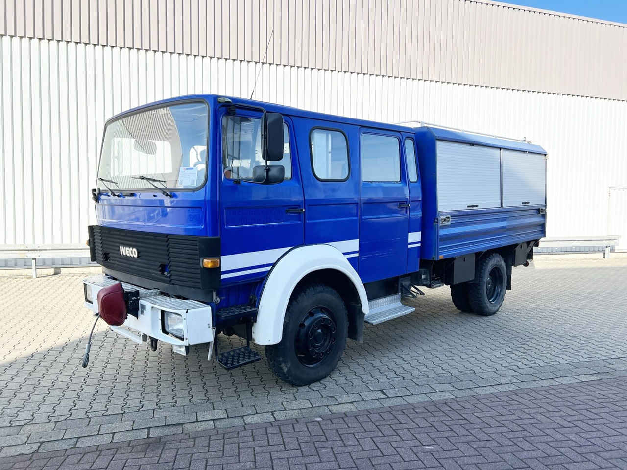 120-23 AW 4x4 Doka 120-23 AW 4x4 Doka, V8-Motor, Gerätewagen, Seilwinde - المطافئ: صور 1 120-23 AW 4x4 Doka 120-23 AW 4x4 Doka, V8-Motor, Gerätewagen, Seilwinde - المطافئ: صور 1