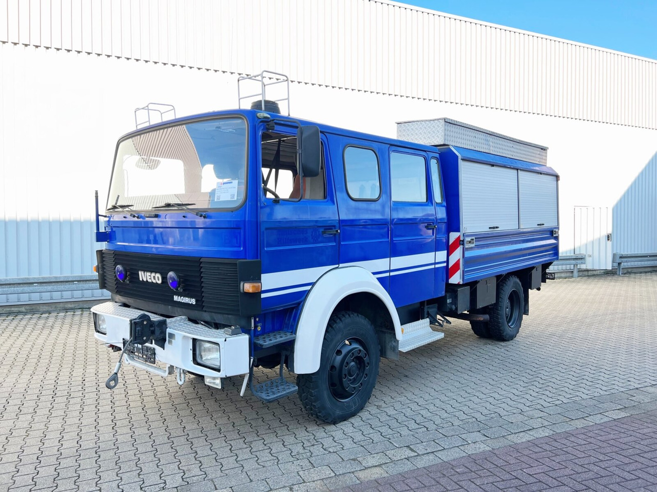 120-23 AW 4x4 Doka 120-23 AW 4x4 Doka, V8-Motor, Mannschaftswagen 16 Sitze, Seilwinde - المطافئ: صور 1 120-23 AW 4x4 Doka 120-23 AW 4x4 Doka, V8-Motor, Mannschaftswagen 16 Sitze, Seilwinde - المطافئ: صور 1
