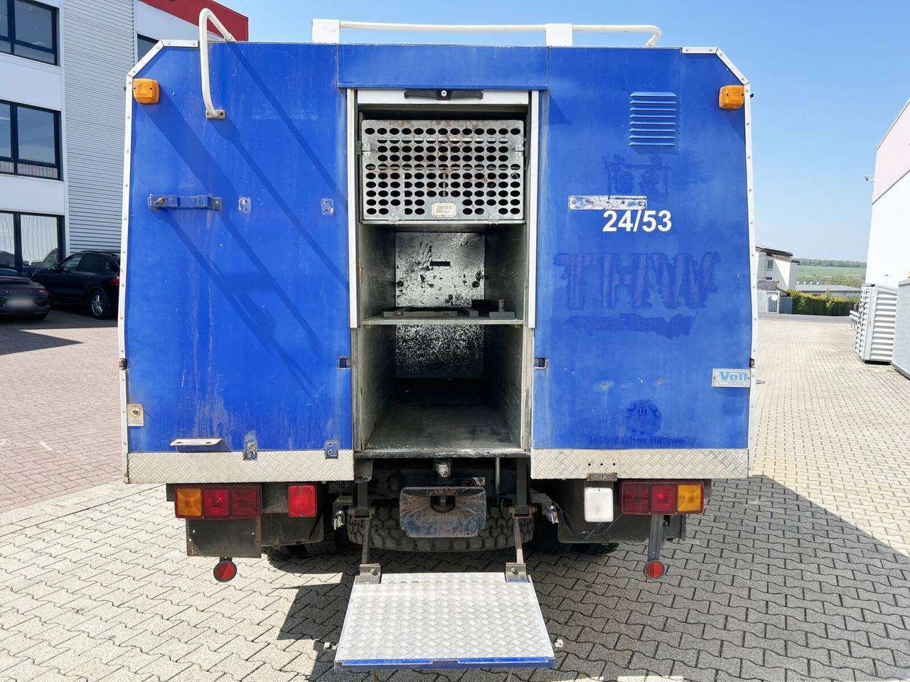 90-16 AW 4x4 Doka 90-16 AW 4x4 Doka, Mannschaftswagen - المطافئ: صور 2 90-16 AW 4x4 Doka 90-16 AW 4x4 Doka, Mannschaftswagen - المطافئ: صور 2
