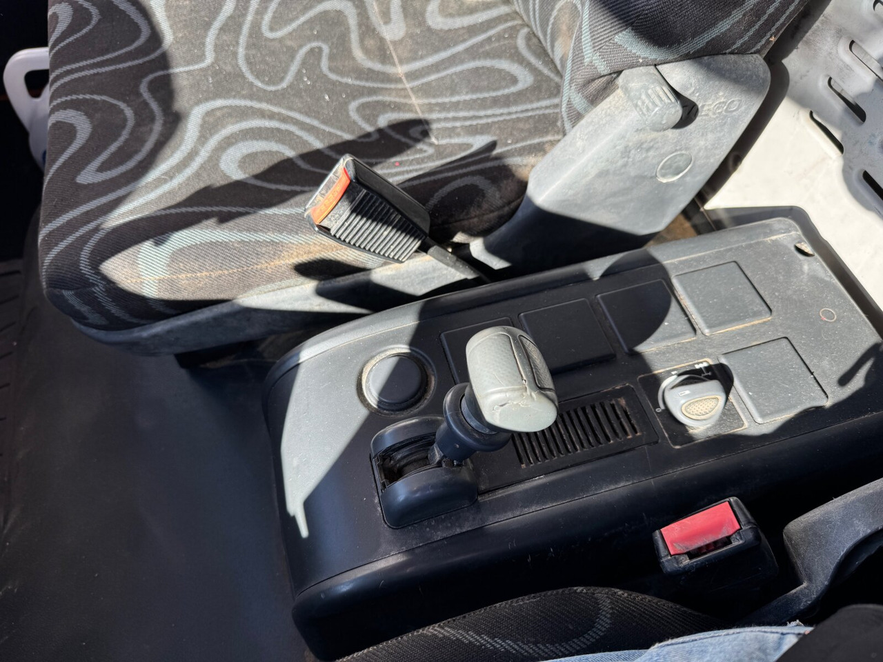 Euro Cargo 160E25 4x2 Euro Cargo 160E25 4x2, HIAB Abroller - شاحنة ذات الخطاف: صور 5 Euro Cargo 160E25 4x2 Euro Cargo 160E25 4x2, HIAB Abroller - شاحنة ذات الخطاف: صور 5