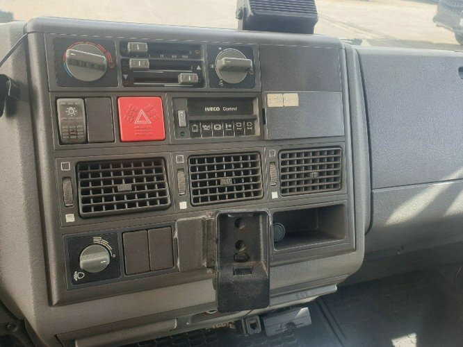 Euro Cargo ML 75E14 4x2 Euro Cargo ML 75E14 4x2 Getränkewagen, 6-Zylinder-Motor - بصندوق مغلق شاحنة: صور 3 Euro Cargo ML 75E14 4x2 Euro Cargo ML 75E14 4x2 Getränkewagen, 6-Zylinder-Motor - بصندوق مغلق شاحنة: صور 3