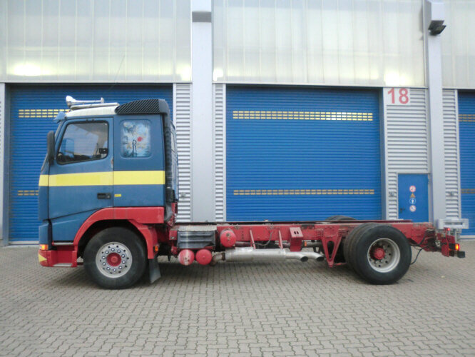 FH New 12-420 4x2 - الشاسيه شاحنة: صور 3 FH New 12-420 4x2 - الشاسيه شاحنة: صور 3