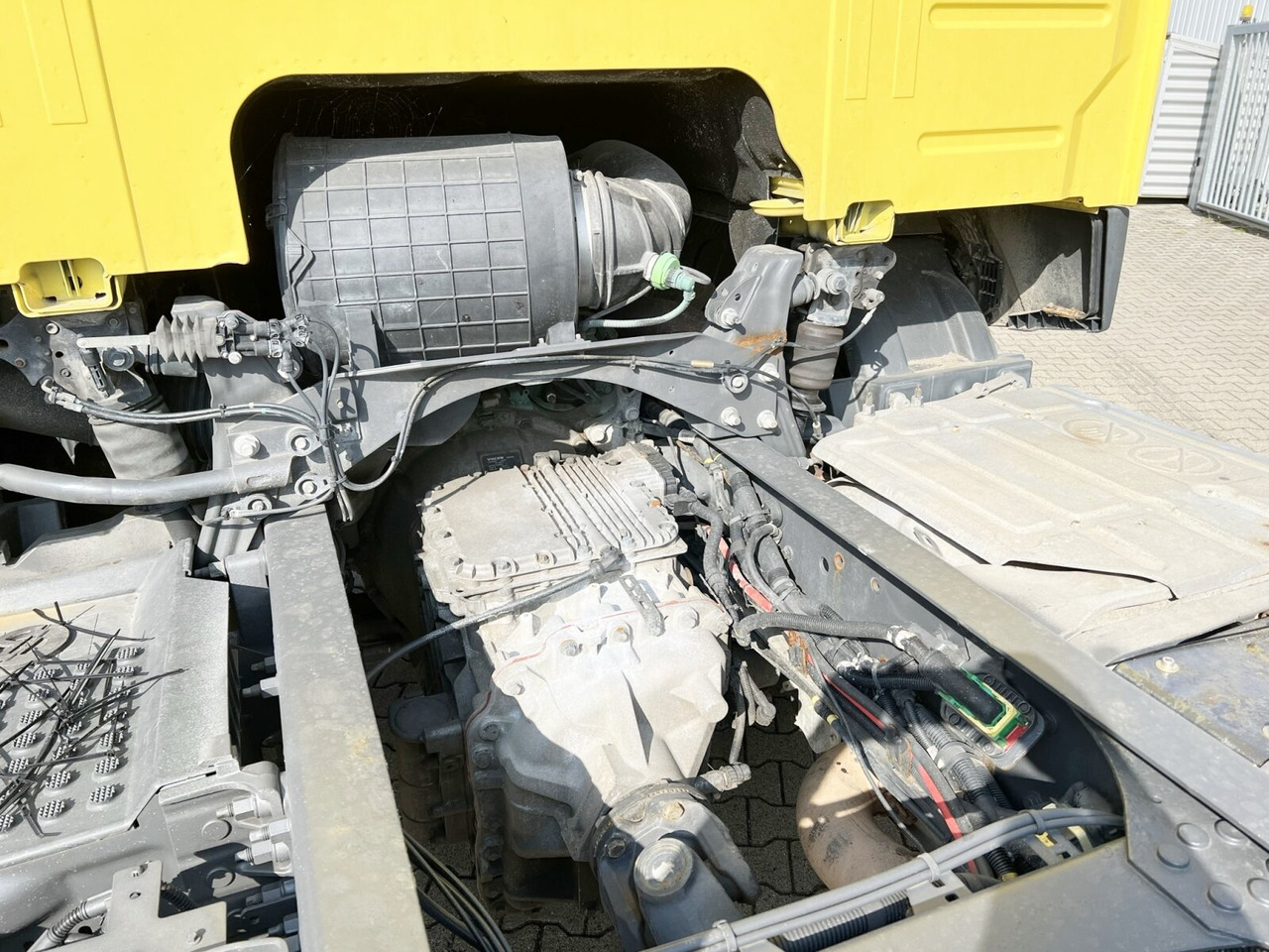 الشاسيه شاحنة FM 450 6x2 FM 450 6x2, Motorabtrieb, Lenk-/Liftachse: صور 12