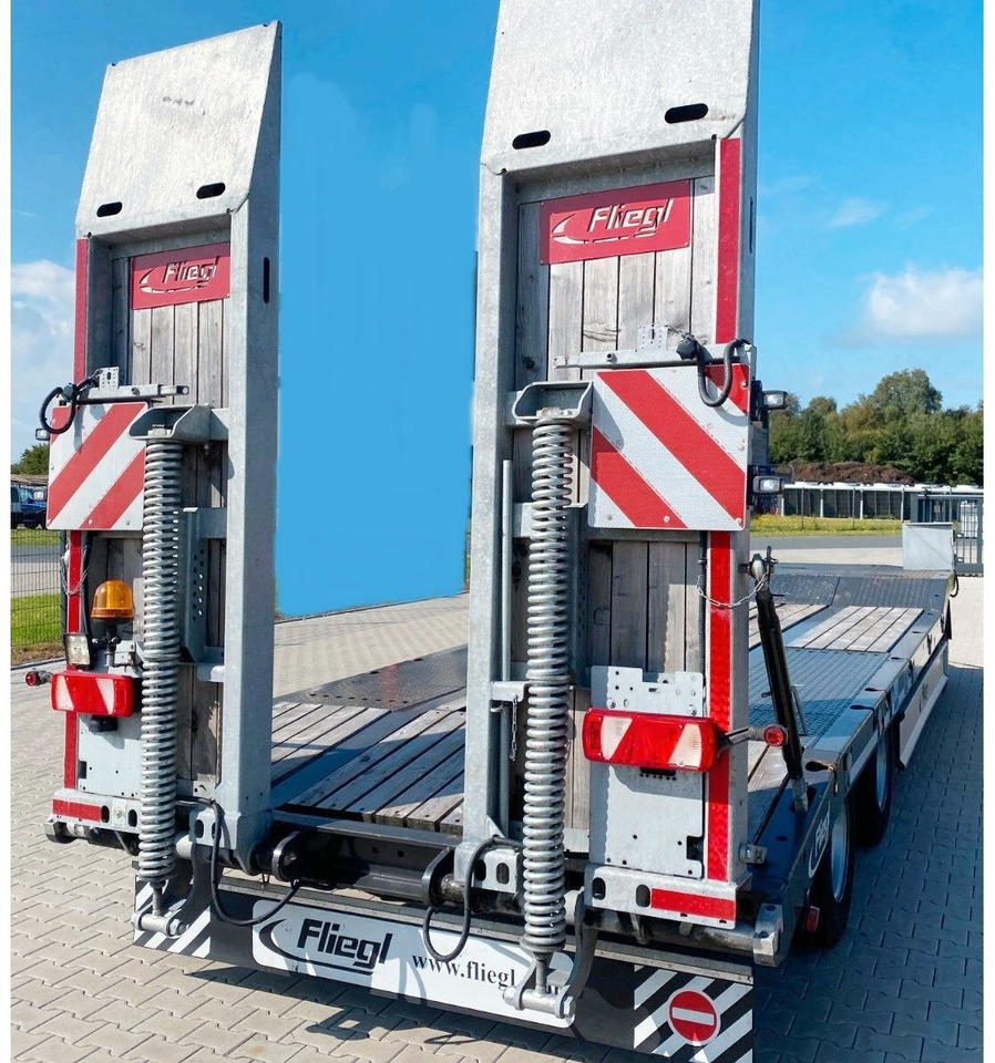 Fliegl DTS-S 300 DTS-S 300, verbreiterbar auf 3,05m - عربة مسطحة منخفضة مقطورة: صور 2 Fliegl DTS-S 300 DTS-S 300, verbreiterbar auf 3,05m - عربة مسطحة منخفضة مقطورة: صور 2