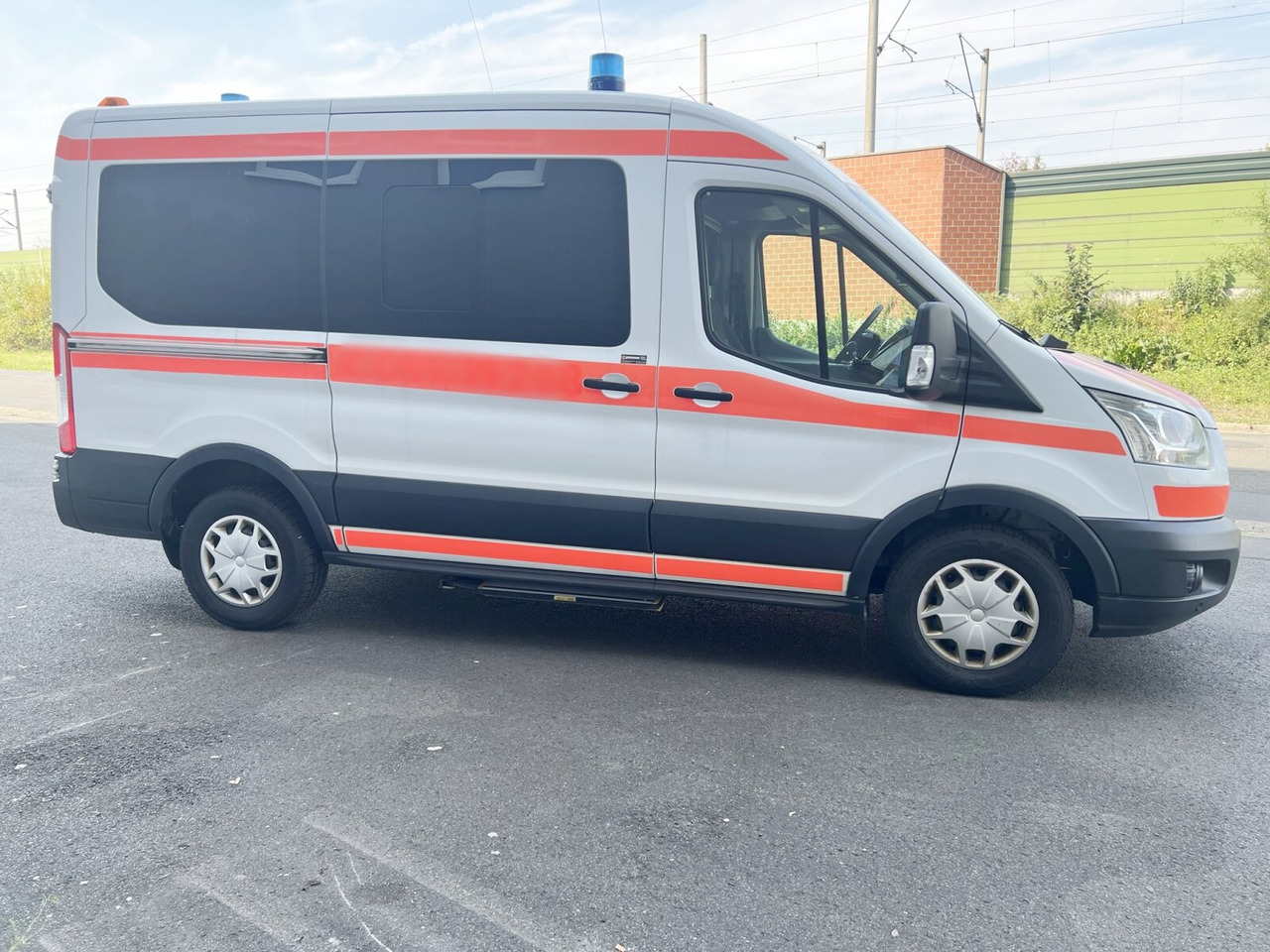 سيارة إسعاف Ford Transit 2.2 TDCI 4x2 Transit 2.2 TDCI 4x2, Krankentransporter: صور 10