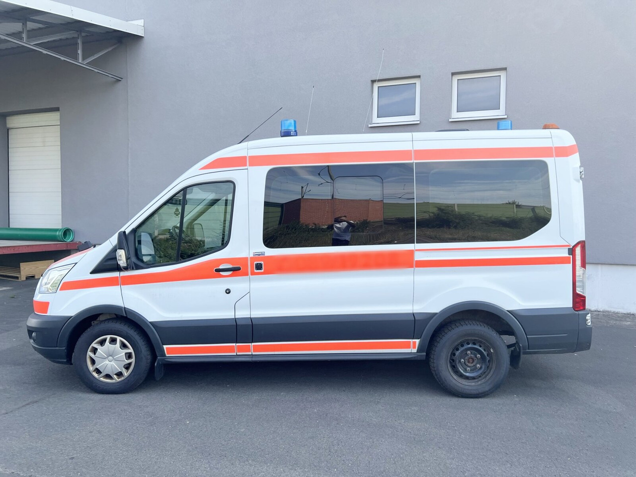 سيارة إسعاف Ford Transit 2.2 TDCI 4x2 Transit 2.2 TDCI 4x2, Krankentransporter: صور 14