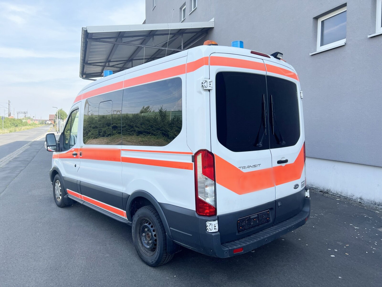 سيارة إسعاف Ford Transit 2.2 TDCI 4x2 Transit 2.2 TDCI 4x2, Krankentransporter: صور 13