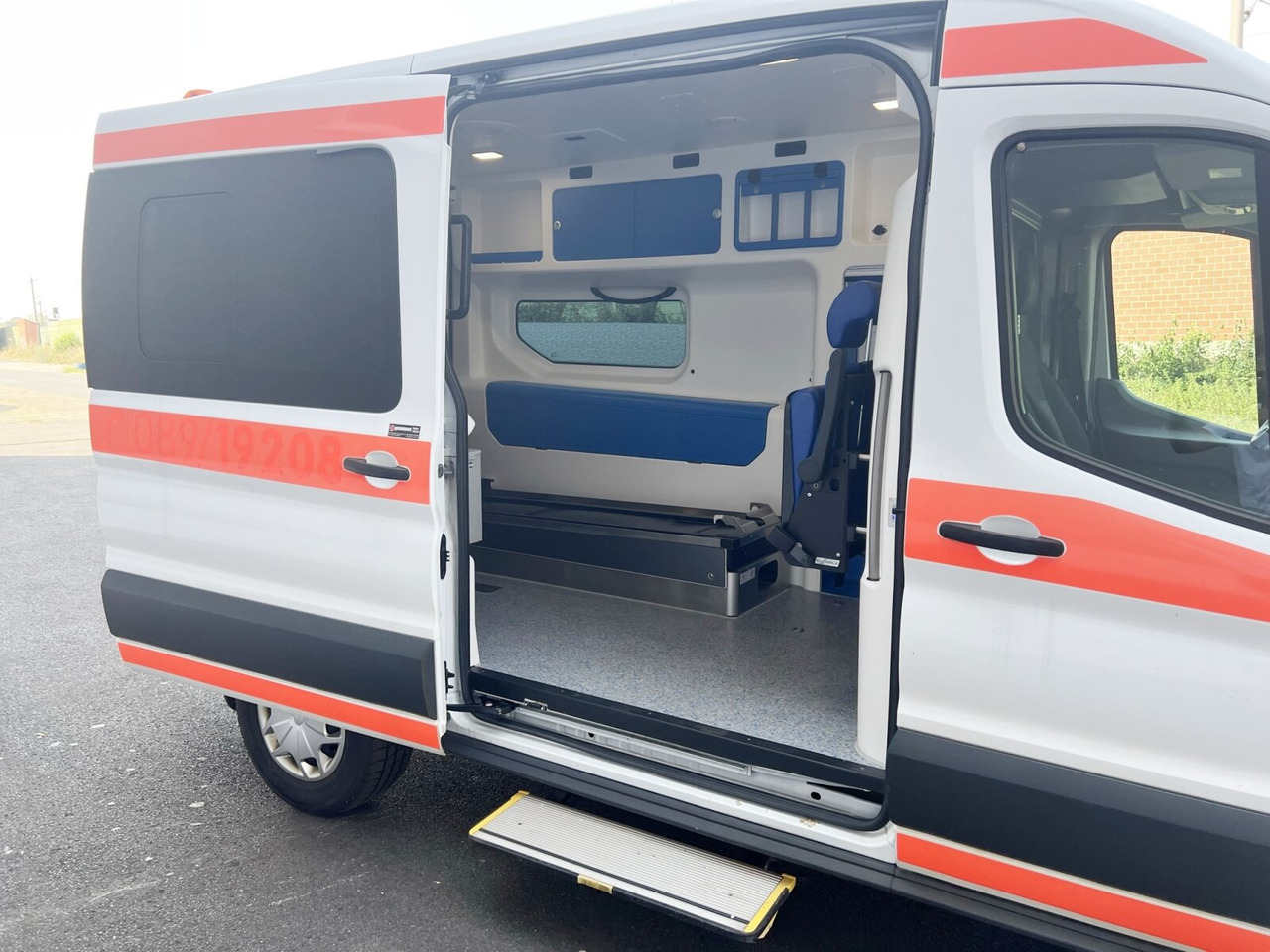 سيارة إسعاف Ford Transit 2.2 TDCI 4x2 Transit 2.2 TDCI 4x2, Krankentransporter: صور 15
