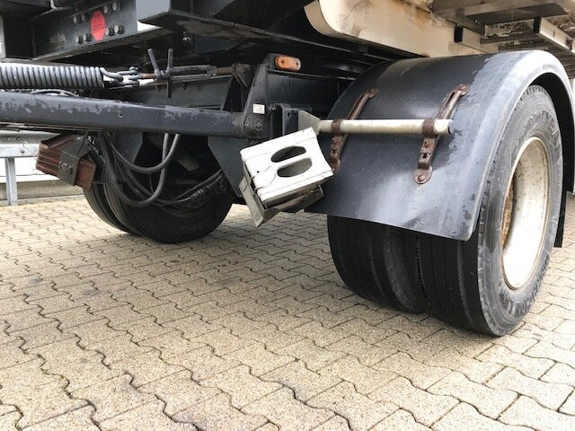 HDK 1860 HDK 1860 Hinterkippmulde ca. 28m³ mit Seperatmotor, eigene Hydraulik - قلابة مقطورة: صور 4 HDK 1860 HDK 1860 Hinterkippmulde ca. 28m³ mit Seperatmotor, eigene Hydraulik - قلابة مقطورة: صور 4