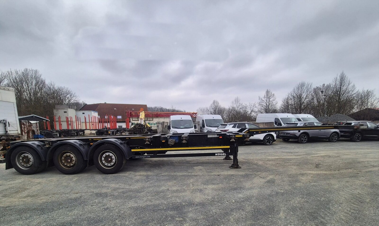 Kögel Port 45 Simplex Container-Chassis Port 45 Simplex, Container-Chassis, 20/2x20/30/40/45 Fuß, ausziehbar - نصف مقطورة: صور 3 Kögel Port 45 Simplex Container-Chassis Port 45 Simplex, Container-Chassis, 20/2x20/30/40/45 Fuß, ausziehbar - نصف مقطورة: صور 3