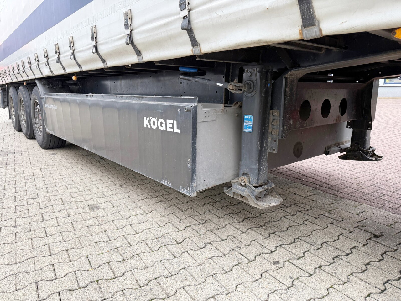 Kögel SN 24-1 SN 24-1, Liftachse, Edscha - نصف مقطورة مسطحة: صور 2 Kögel SN 24-1 SN 24-1, Liftachse, Edscha - نصف مقطورة مسطحة: صور 2