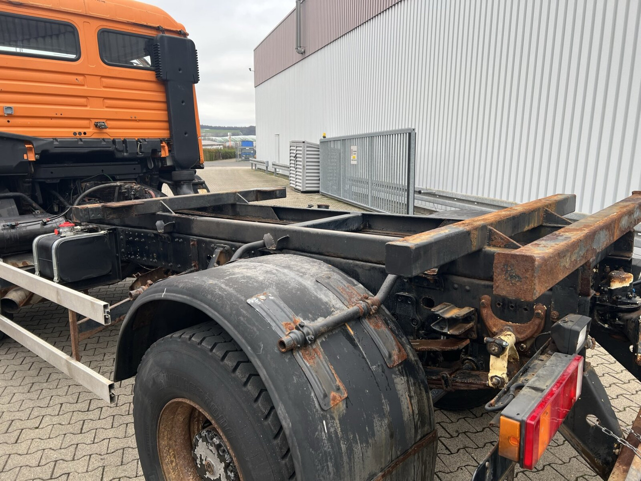 MAN 19.292/402 FAK 4x4 BB 19.292/402 FAK 4x4 BB, 6-Zylinder, Winterdienstausstattung - الشاسيه شاحنة: صور 3 MAN 19.292/402 FAK 4x4 BB 19.292/402 FAK 4x4 BB, 6-Zylinder, Winterdienstausstattung - الشاسيه شاحنة: صور 3