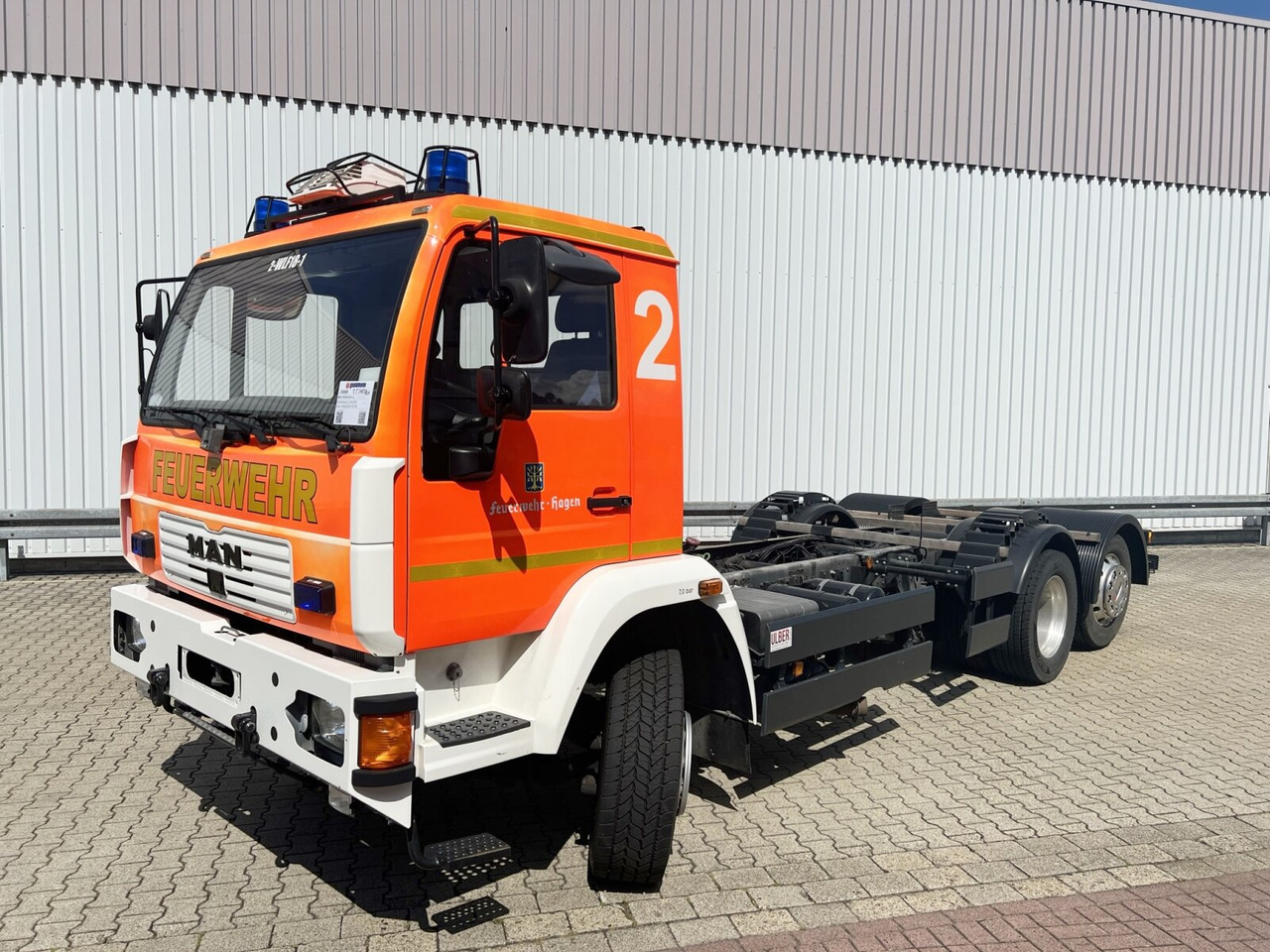 MAN 25/18.284 6x2-4 LL 25/18.284 6x2-4 LL, Retarder, Lenkachse - الشاسيه شاحنة: صور 1 MAN 25/18.284 6x2-4 LL 25/18.284 6x2-4 LL, Retarder, Lenkachse - الشاسيه شاحنة: صور 1