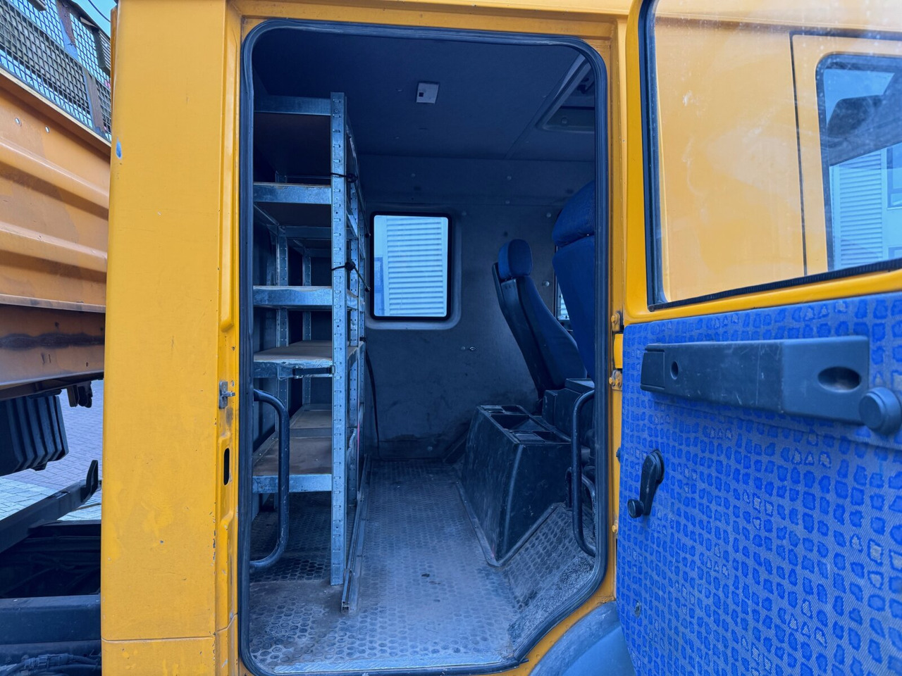 MAN LE 8.180 4X2 BB Doka LE 8.180 4X2 BB Doka, 2x AHK - قلابات: صور 5 MAN LE 8.180 4X2 BB Doka LE 8.180 4X2 BB Doka, 2x AHK - قلابات: صور 5