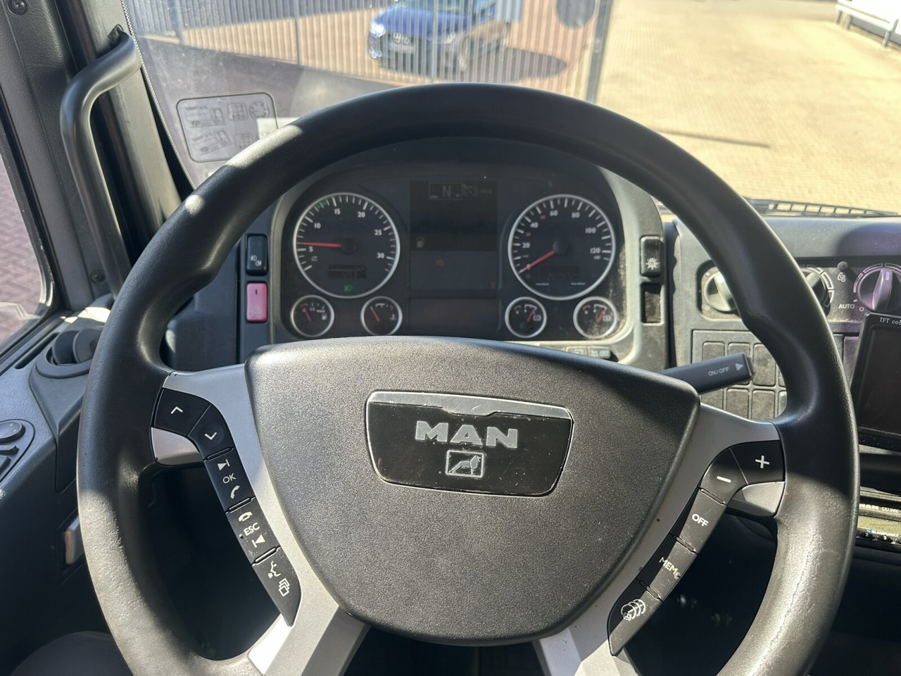 MAN TGA 18.360 LL 4x2 TGA 18.360 LL 4x2 - شاحنة: صور 5 MAN TGA 18.360 LL 4x2 TGA 18.360 LL 4x2 - شاحنة: صور 5