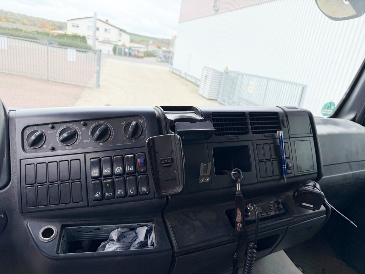 MAN TGA 18.440 4x4 BL TGA 18.440 4x4 BL, Hydraulik - شاحنة جرار: صور 4 MAN TGA 18.440 4x4 BL TGA 18.440 4x4 BL, Hydraulik - شاحنة جرار: صور 4