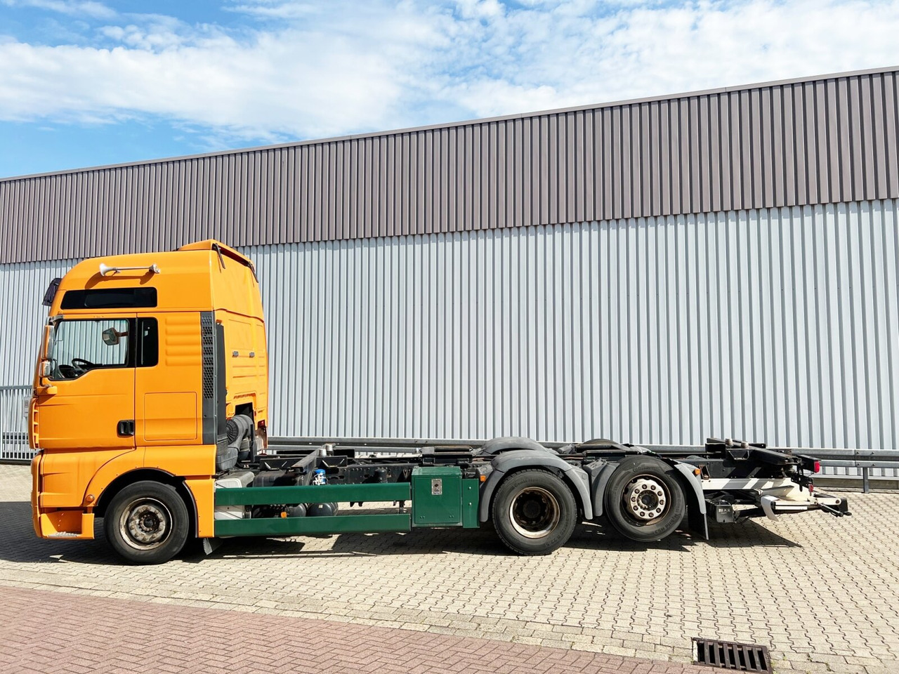 شاحنات الحاويات / جسم علوي قابل للتغيير شاحنة MAN TGA 26.440 6X2-2 LL TGA 26.440 6X2-2 LL, Intarder, Liftachse, LBW BÄR unterfaltbar: صور 13