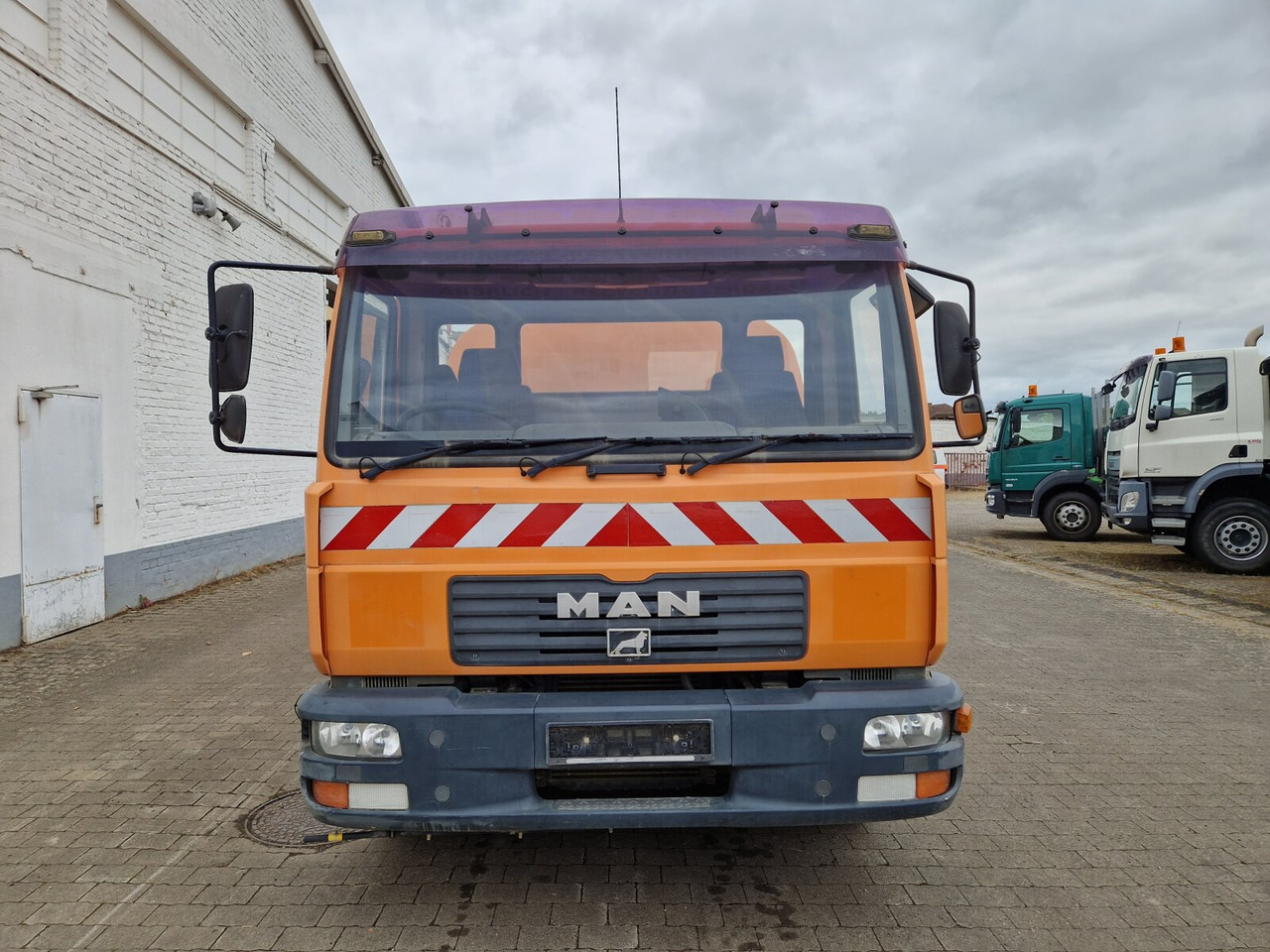 MAN TGL 12.180 TGL 12.180 , Bucher Kehrmaschine CF 50 إيجار MAN TGL 12.180 TGL 12.180 , Bucher Kehrmaschine CF 50: صور 10