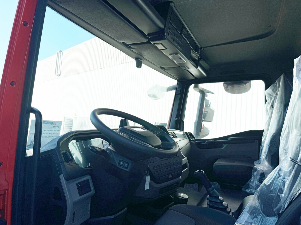 MAN TGL 8.190 4x2 BB CH TGL 8.190 4x2 BB CH, City-Abroller - شاحنة ذات الخطاف: صور 2 MAN TGL 8.190 4x2 BB CH TGL 8.190 4x2 BB CH, City-Abroller - شاحنة ذات الخطاف: صور 2