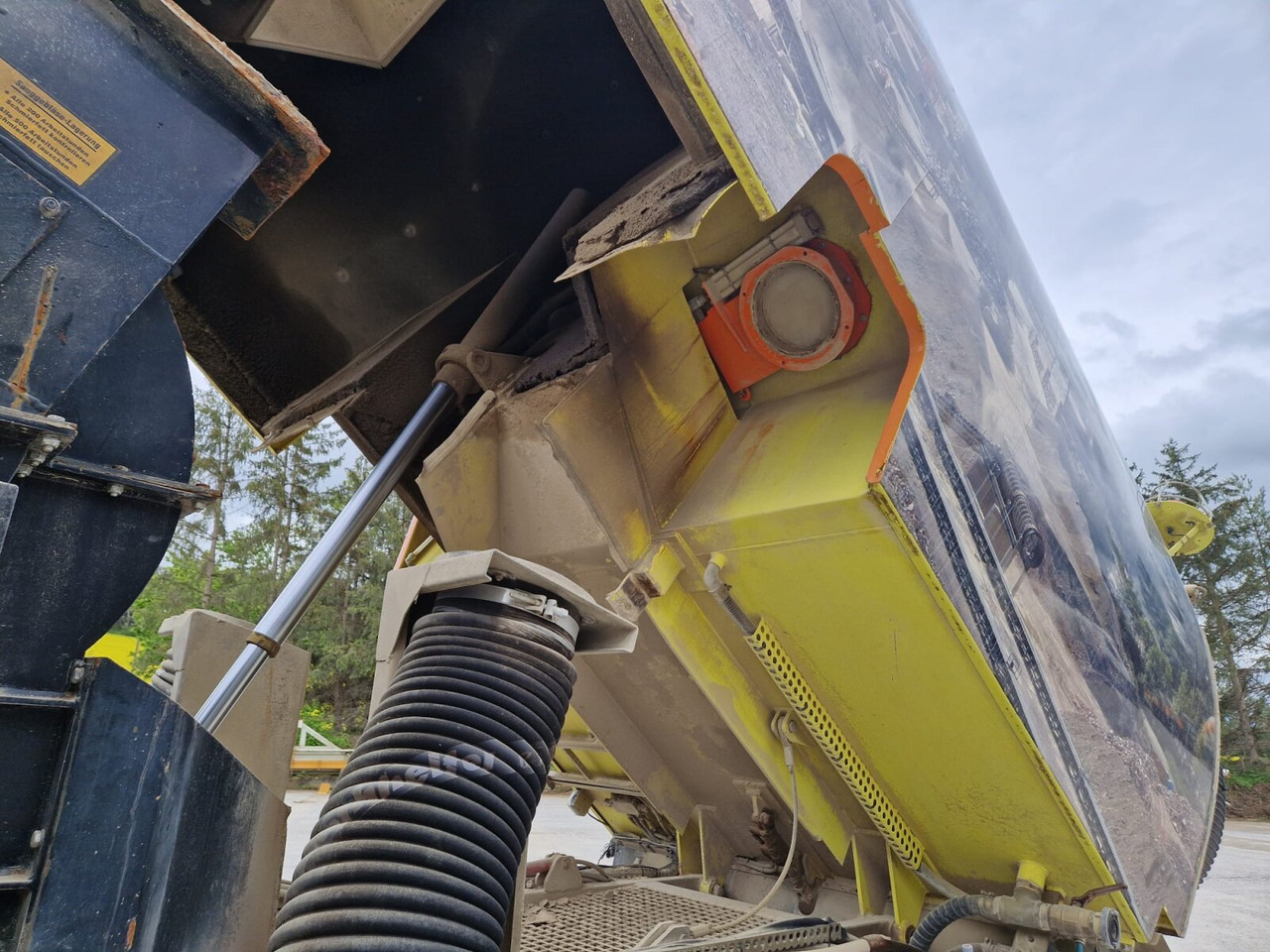 MAN TGM 13.280 4X4 BL TGM 13.280 4X4 BL, Kehhrmaschine Nothelfer Kobit K6 - شاحنة: صور 3 MAN TGM 13.280 4X4 BL TGM 13.280 4X4 BL, Kehhrmaschine Nothelfer Kobit K6 - شاحنة: صور 3