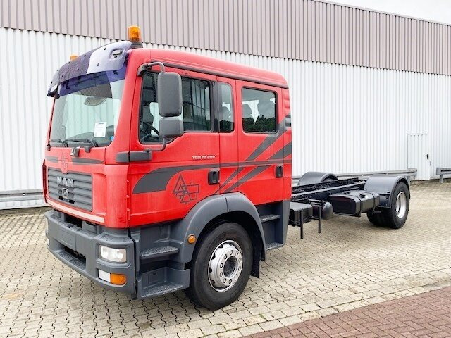 MAN TGM 18.280 4x2 BL Doka TGM 18.280 4x2 BL Doka - الشاسيه شاحنة: صور 1 MAN TGM 18.280 4x2 BL Doka TGM 18.280 4x2 BL Doka - الشاسيه شاحنة: صور 1