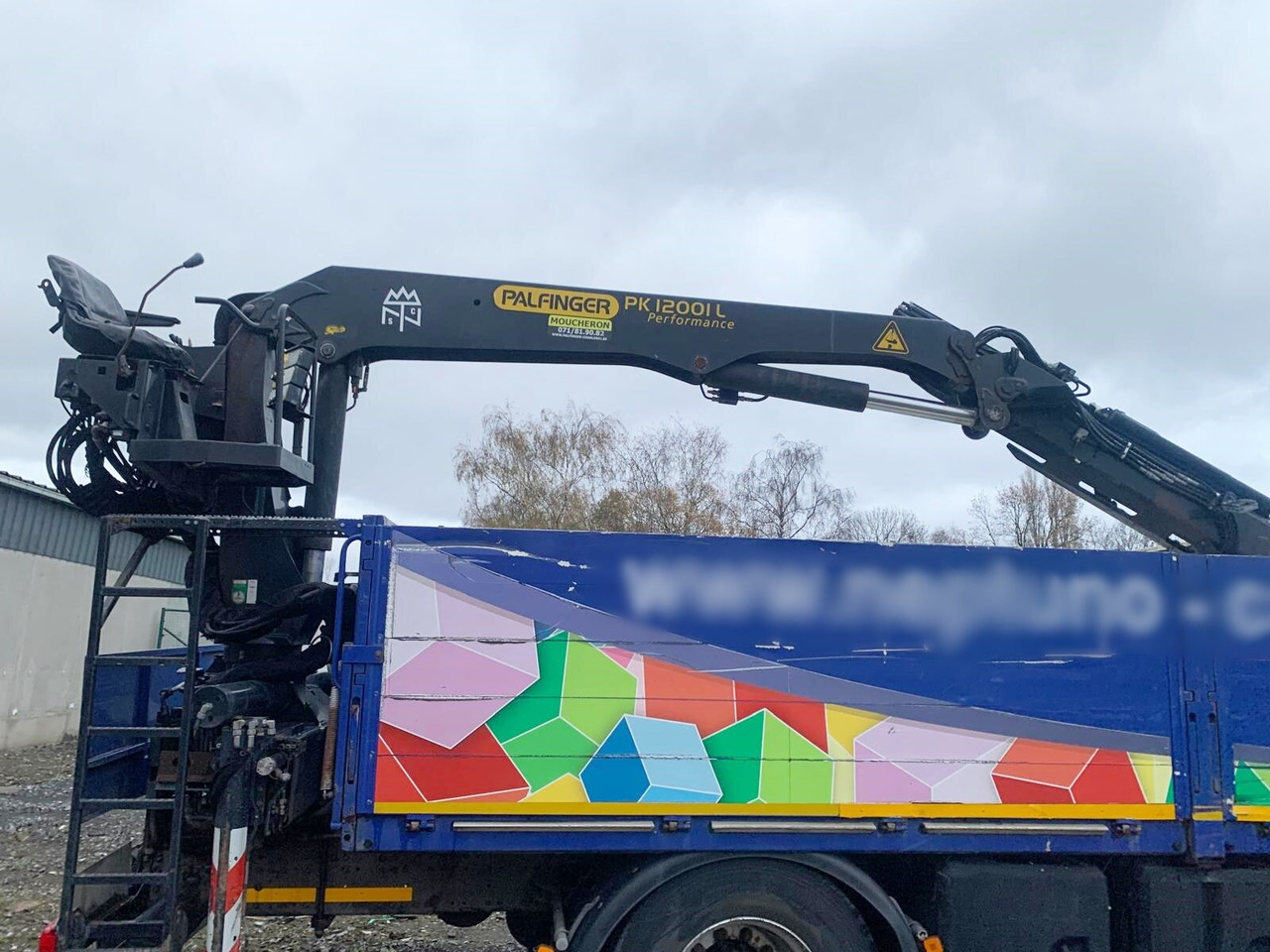 MAN TGM 18.290 4x2 BL mit MOTORSCHADEN! TGM 18.290 4x2 BL, Heckkran Palfinger PK12001L, MOTORSCHADEN! - شاحنة كرين, شاحنات مسطحة: صور 5 MAN TGM 18.290 4x2 BL mit MOTORSCHADEN! TGM 18.290 4x2 BL, Heckkran Palfinger PK12001L, MOTORSCHADEN! - شاحنة كرين, شاحنات مسطحة: صور 5