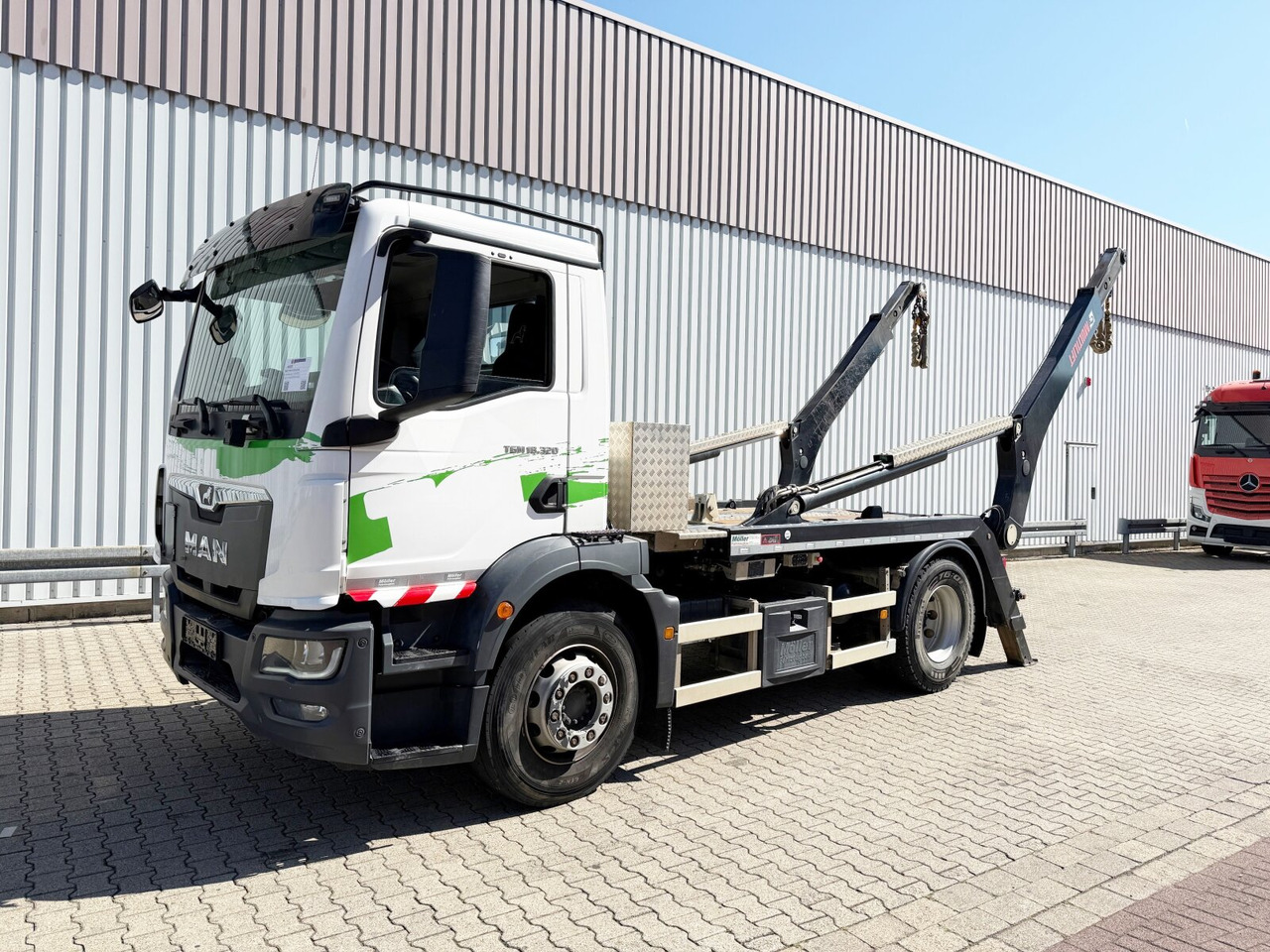 MAN TGM 18.320 4x2 BL TGM 18.320 4x2 BL, Hiab Tele-Absetzanlage, Funk - شاحنات قابلة للفك شاحنة: صور 1 MAN TGM 18.320 4x2 BL TGM 18.320 4x2 BL, Hiab Tele-Absetzanlage, Funk - شاحنات قابلة للفك شاحنة: صور 1