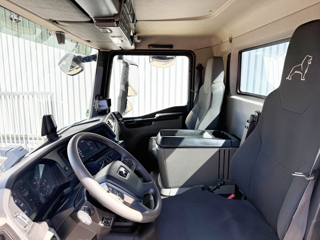 MAN TGM 18.320 4x2 BL TGM 18.320 4x2 BL, Hiab Tele-Absetzanlage, Funk - شاحنات قابلة للفك شاحنة: صور 2 MAN TGM 18.320 4x2 BL TGM 18.320 4x2 BL, Hiab Tele-Absetzanlage, Funk - شاحنات قابلة للفك شاحنة: صور 2