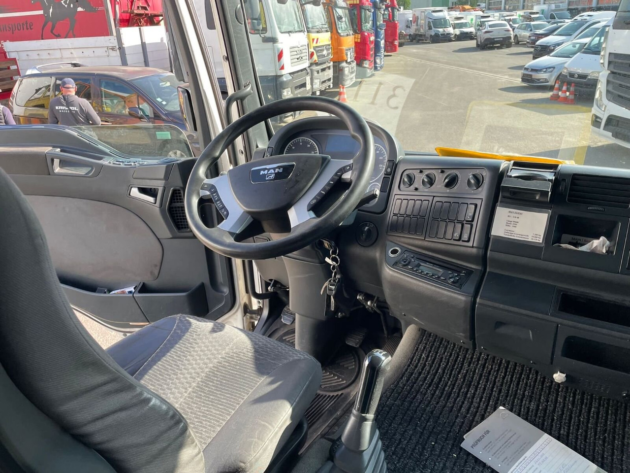 MAN TGM 18.330 4X2 LL TGM 18.330 4X2 LL, Fahrschulausstattung - شاحنة: صور 2 MAN TGM 18.330 4X2 LL TGM 18.330 4X2 LL, Fahrschulausstattung - شاحنة: صور 2