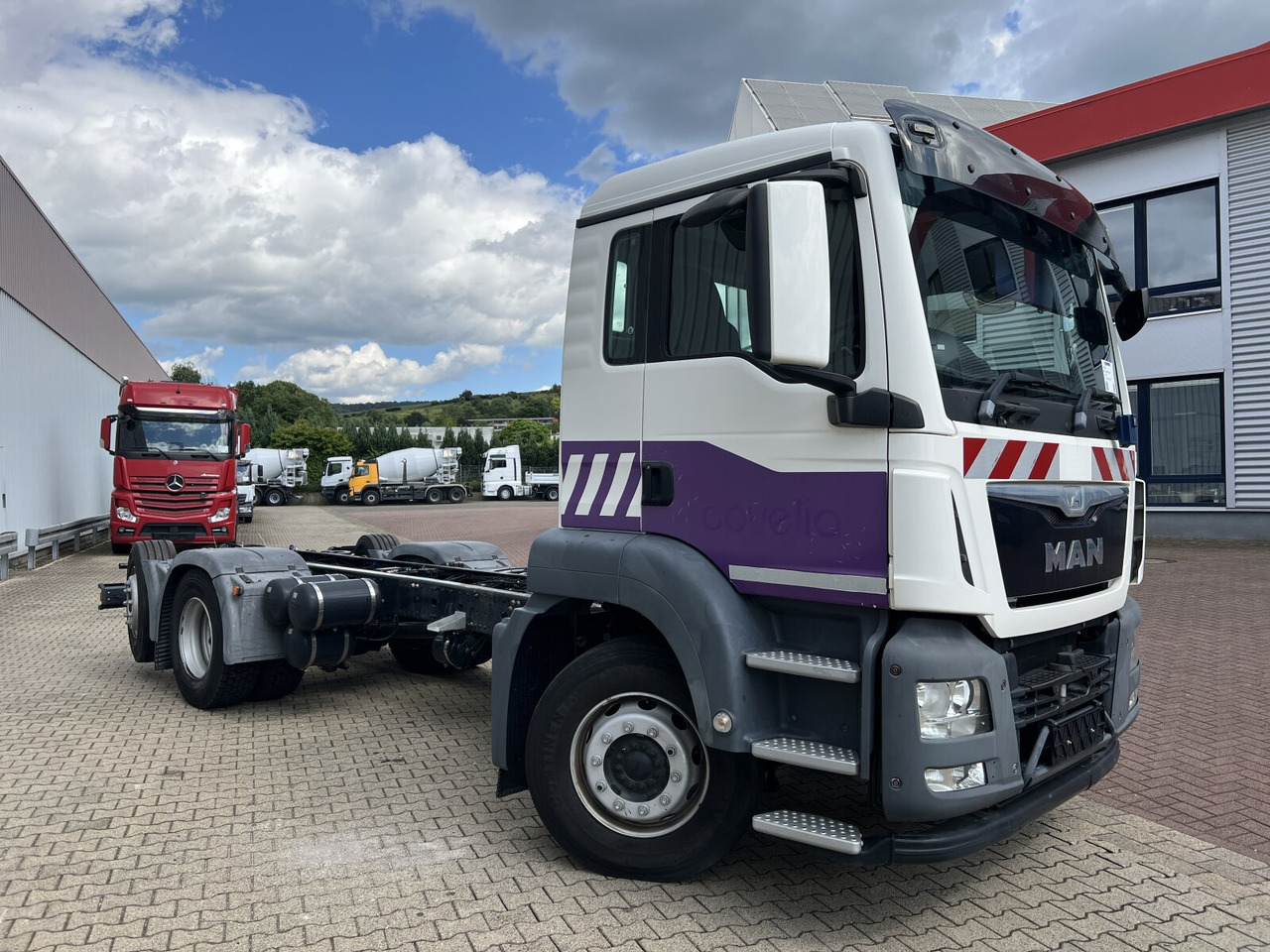 الشاسيه شاحنة MAN TGS 26.320 6X2-4 BL TGS 26.320 6X2-4 BL, Lenk-/Liftachse, Rechtslenker, Export Only!: صور 8