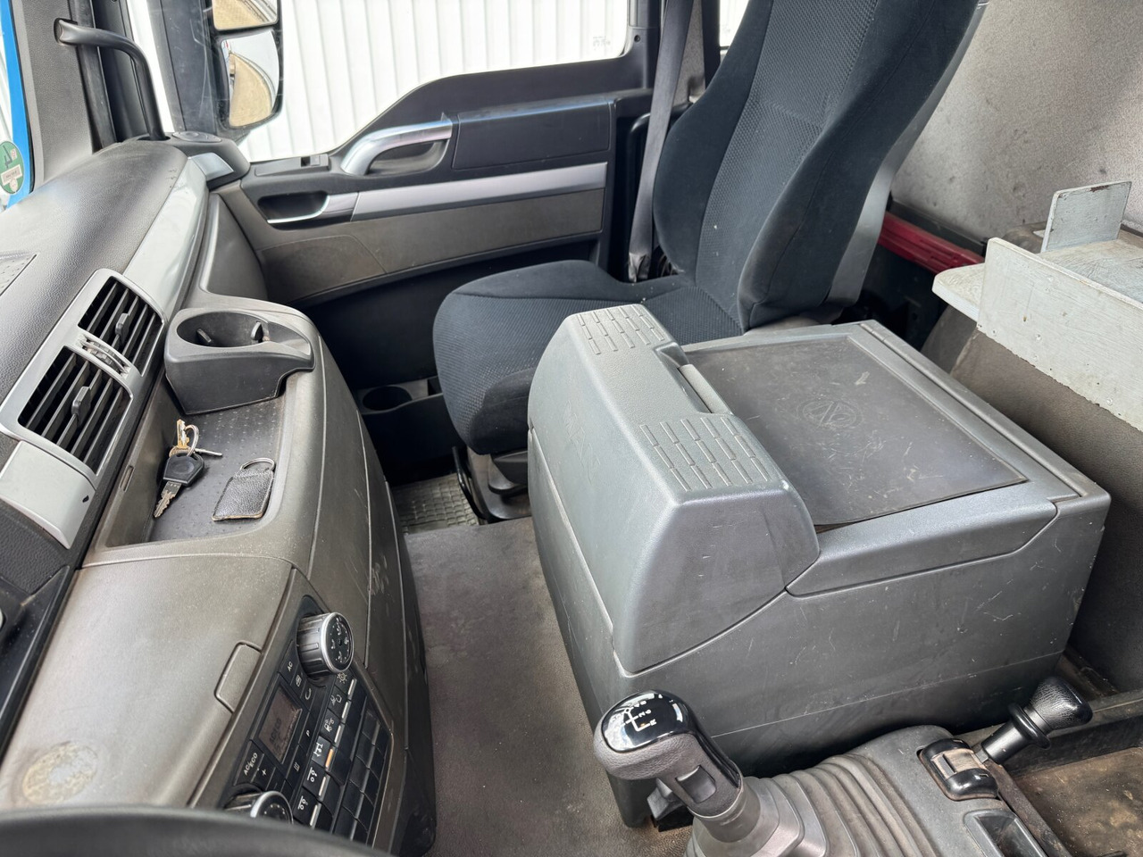 MAN TGS 26.400 6x2-4 BL TGS 26.400 6x2-4 BL, Lenk-/Liftachse, Schub-Knick - شاحنة ذات الخطاف: صور 4 MAN TGS 26.400 6x2-4 BL TGS 26.400 6x2-4 BL, Lenk-/Liftachse, Schub-Knick - شاحنة ذات الخطاف: صور 4
