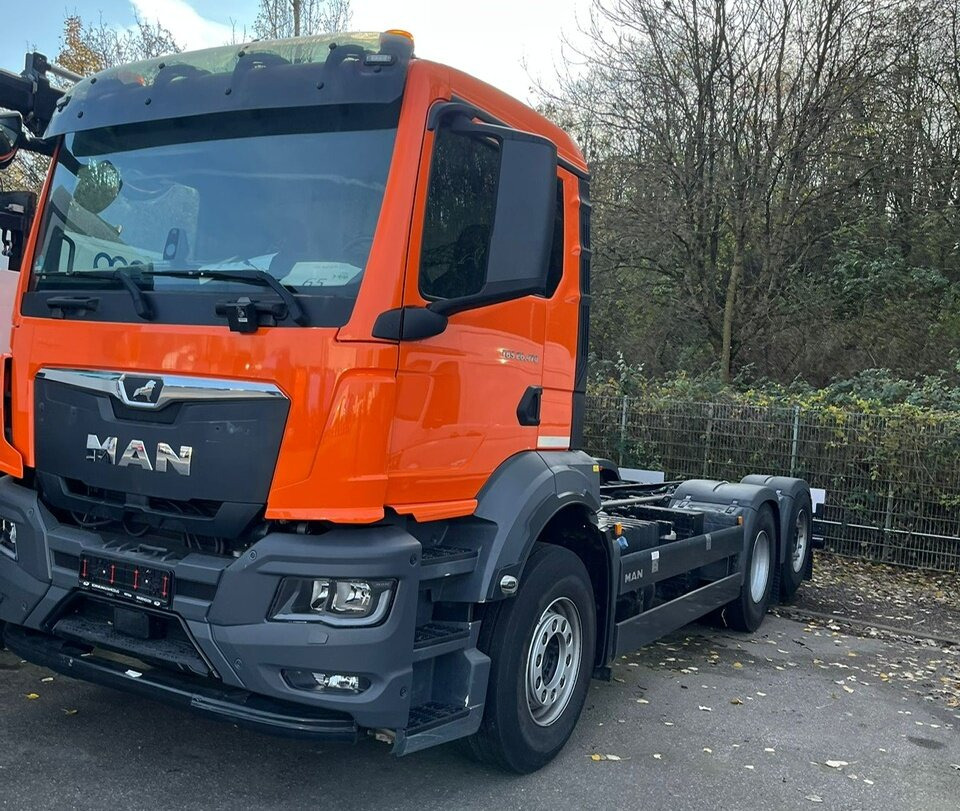 MAN TGS 26.470 6x2-4 BL CH TGS 26.470 6x2-4 BL CH, Lenk-/Liftachse, NMV - شاحنة ذات الخطاف: صور 3 MAN TGS 26.470 6x2-4 BL CH TGS 26.470 6x2-4 BL CH, Lenk-/Liftachse, NMV - شاحنة ذات الخطاف: صور 3