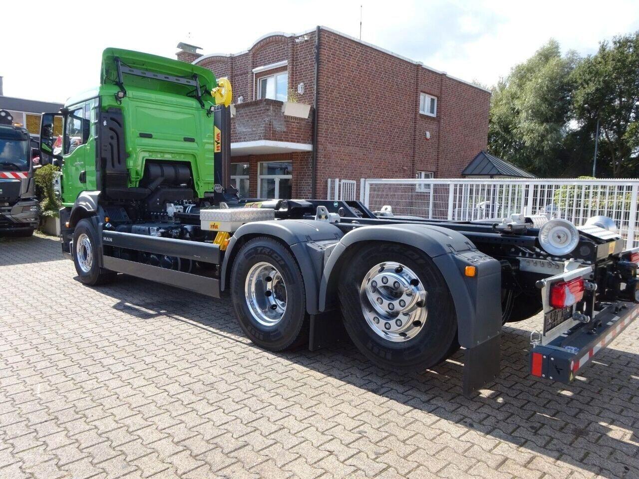 MAN TGS 26.520 6x2-2 BL TGS 26.520 6x2-2 BL, Liftachse - شاحنة ذات الخطاف: صور 3 MAN TGS 26.520 6x2-2 BL TGS 26.520 6x2-2 BL, Liftachse - شاحنة ذات الخطاف: صور 3